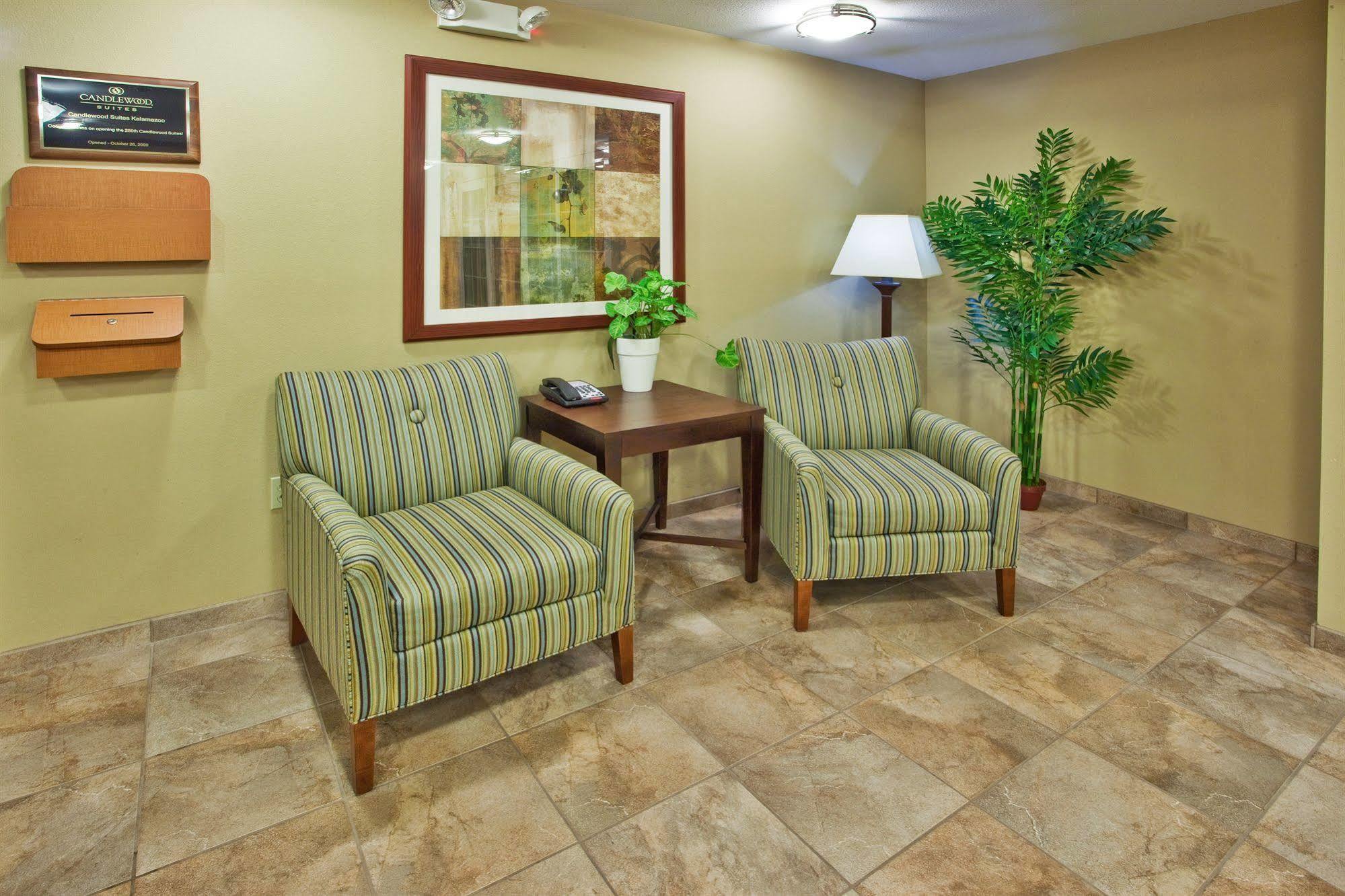 Candlewood Suites Kalamazoo By Ihg Interior foto